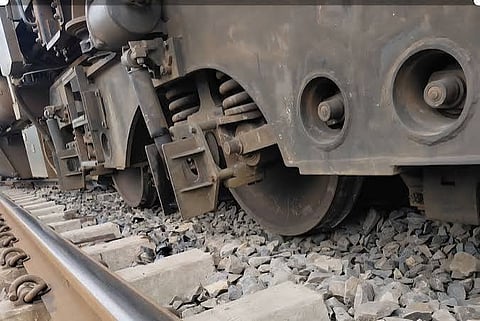  Silchar–Guwahati Express  Derails