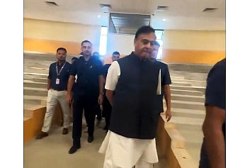 CM Sarma Directs Timely Execution of Cultural and Infrastructure Hub During Extensive Upper Assam Tour