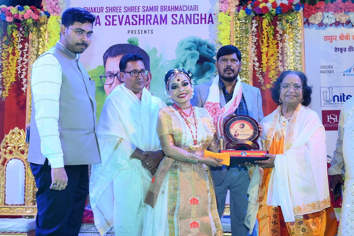 Prominent Xatriya dancer Usha Rani Baishya awarded in Kolkata