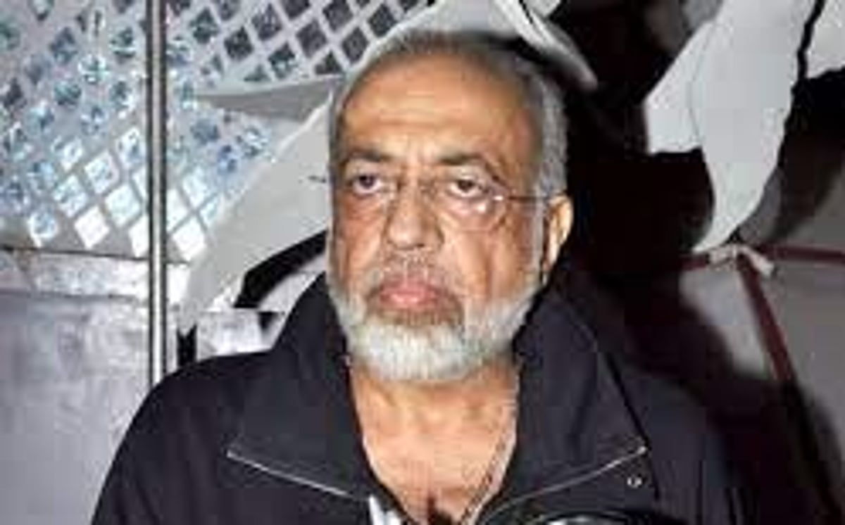 Veteran filmmaker JP Dutta, Vidhu Vinod Chopra feted with prestigious ...