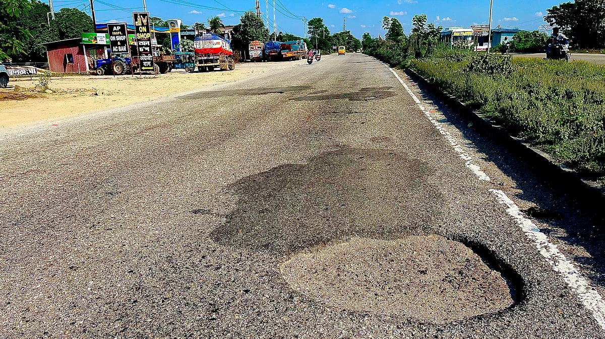 Assam: NH-27 Road from Nalbari to Barpeta becomes Deathtrap for Travellers