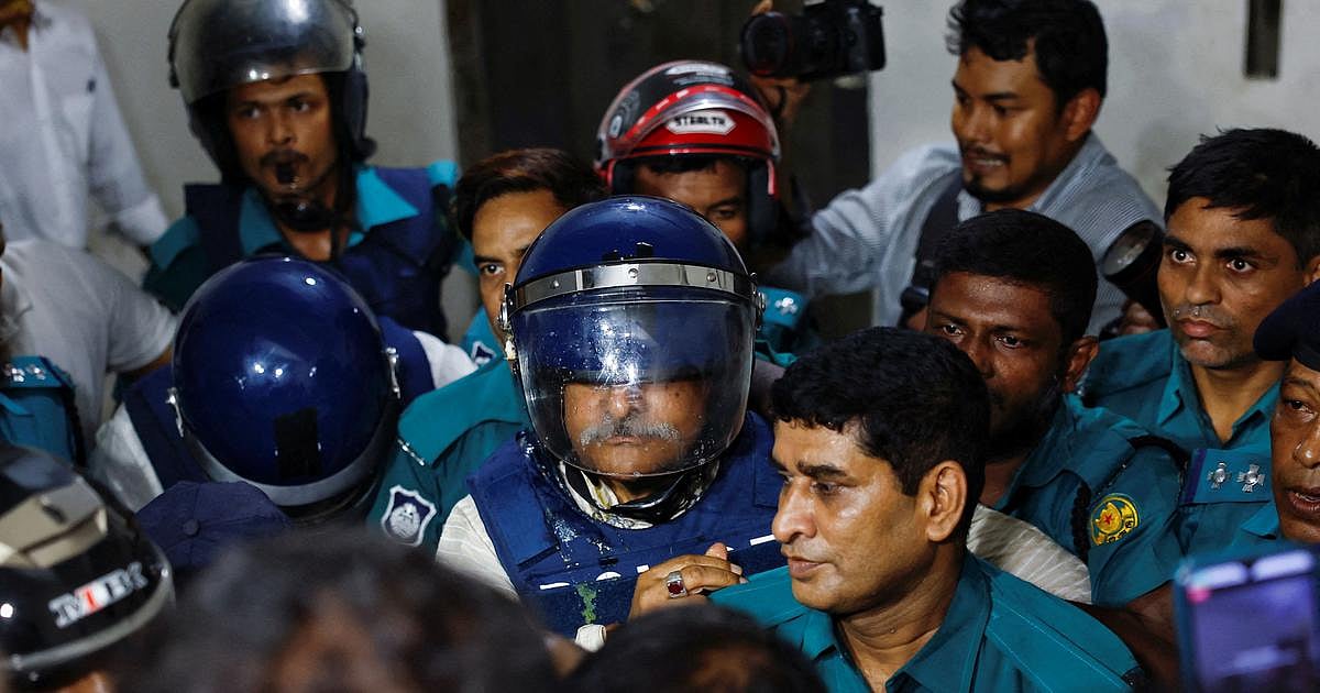 Police arrest eight Awami League leaders and activists in Dhaka
