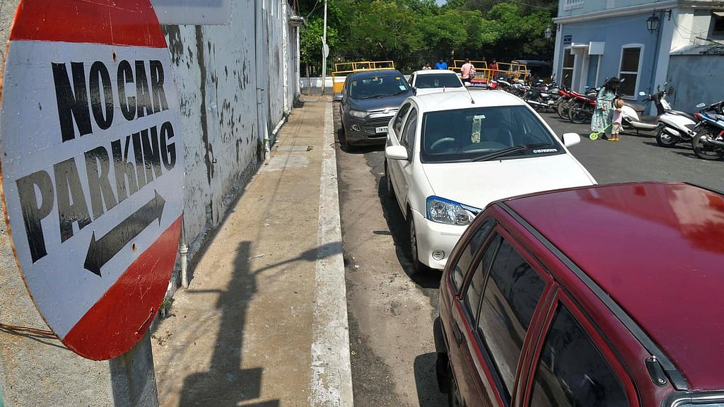 Assam: Crackdown to begin on illegal parking near hospitals in Silchar