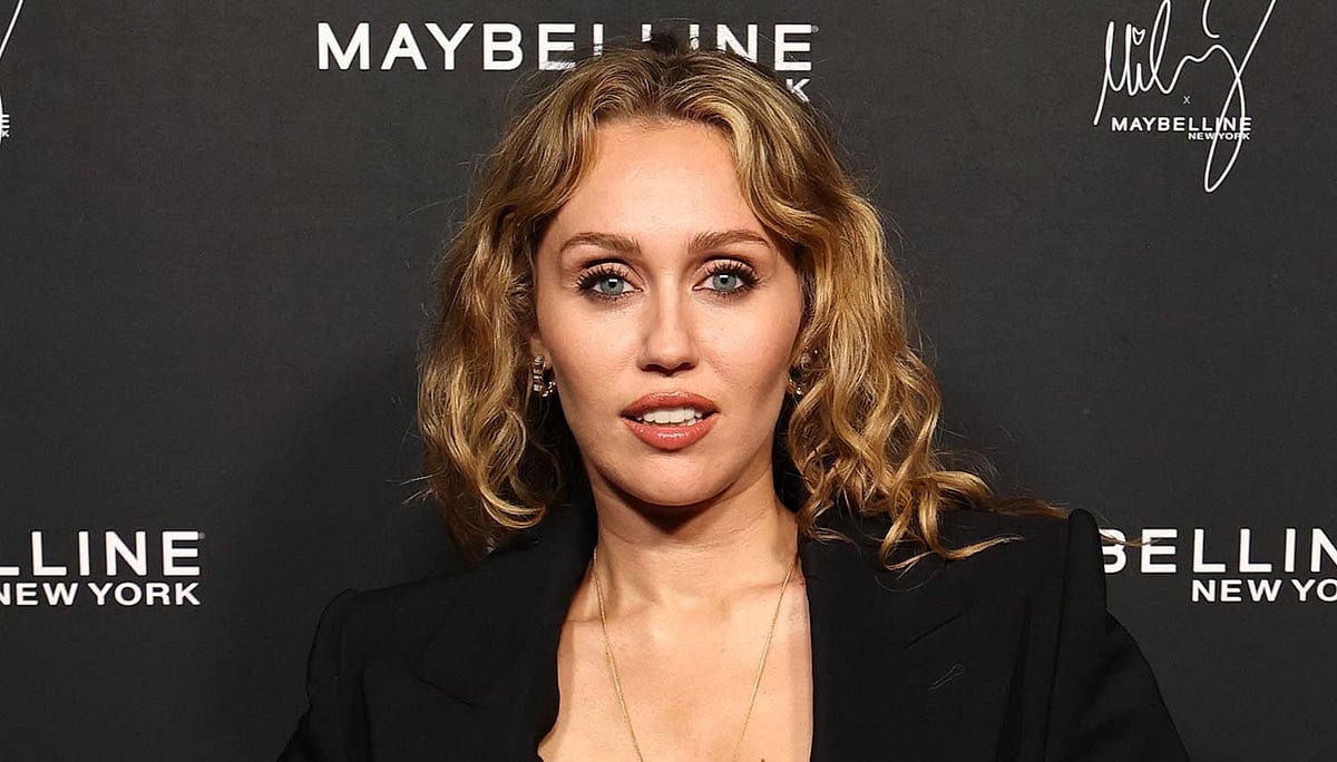 Cyrus Actor Miley Cyrus Hustles Songwriting at 2025 Oscars for Filmmakers