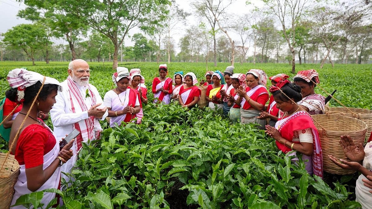 PM Modi visits Monohari TE in Dibrugarh; interacts with tea workers