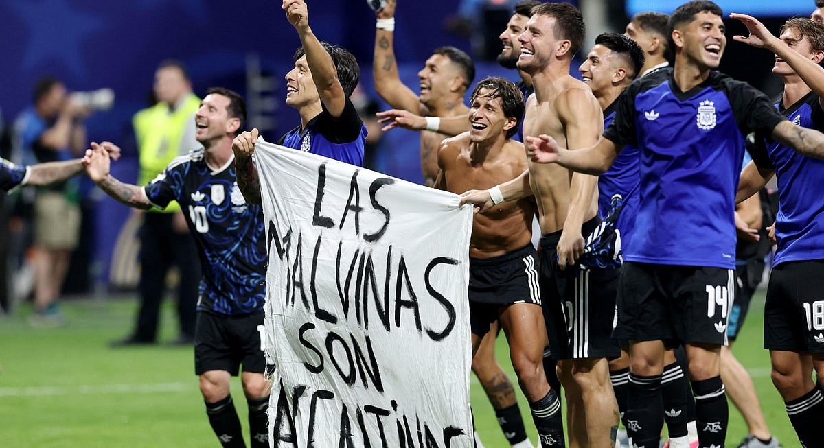 las-malvinas-son-argentinas-argentina-face-possible-fifa-action-over