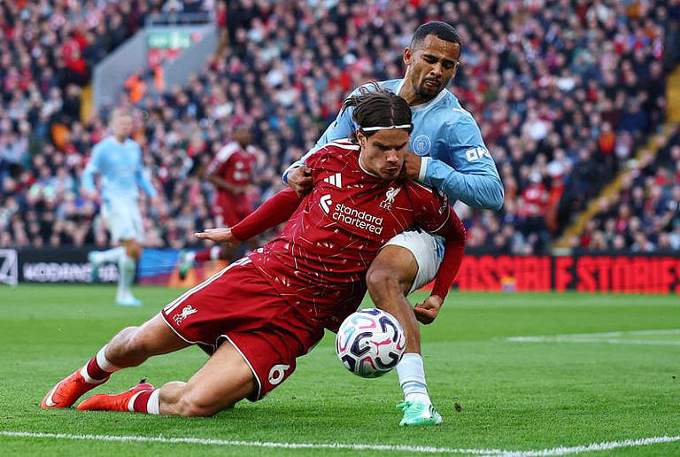 Manchester City dominate 10-man Liverpool with second-half brilliance ...