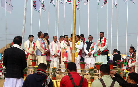 असम: मोरीगांव में आयोजित एक्सोम ज़ाहित्या ज़ाभा सत्र में पांच पुस्तकों का विमोचन किया गया
