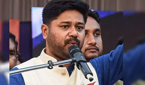 एजेपी अध्यक्ष लूरिन ज्योति गोगोई डिब्रूगढ़ लोकसभा सीट से विपक्षी गठबंधन के उम्मीदवार हैं
