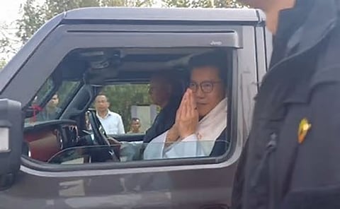 भूटान नरेश ने असम के धुबरी जिले में सीमा व्यापार केंद्र का दौरा किया
