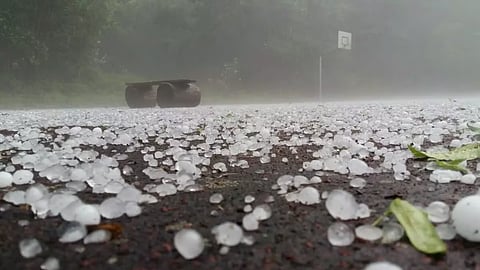 सिलचर: ओलावृष्टि से महिला की मौत
