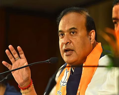 बोरदोलोई एक 'साहब' हैं और लंदन से भाग लेने के पात्र हैं: मुख्यमंत्री हिमंत बिस्वा सरमा
