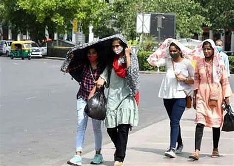 दिल्ली में तापमान 47 डिग्री सेल्सियस; डॉक्टर सावधानी बरतने की सलाह देते हैं

