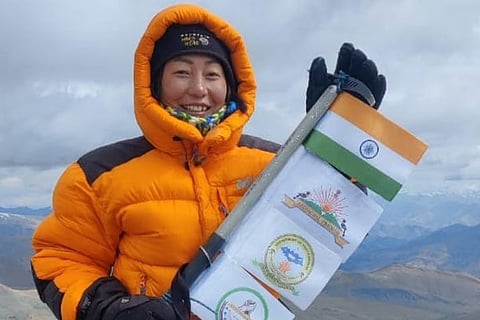 अरुणाचल समाचार:
कबाक यानो माउंट एवरेस्ट पर चढ़ने वाली पांचवीं अरुणाचली महिला हैं