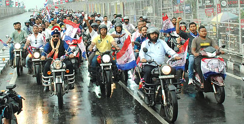 लोकसभा चुनाव: गुवाहाटी में बीजेपी, एजीपी और कांग्रेस का शक्ति प्रदर्शन
