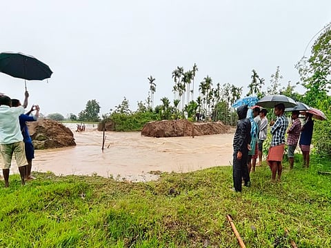 कामपुर और राहा में 35 से अधिक गांवों में बाढ़: कोपिली नदी खतरे के स्तर से ऊपर, नागांव में हजारों लोग प्रभावित
