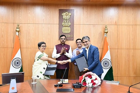 असम प्रशासनिक स्टाफ कॉलेज ने गुवाहाटी में सीईजीआईएस के साथ समझौता ज्ञापन पर हस्ताक्षर किए