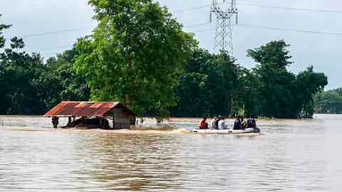  मेघालय: गारो हिल्स में मूसलाधार बारिश के कारण मरने वालों की संख्या बढ़कर 15 हो गई, पाँच शव बरामद किए गए 