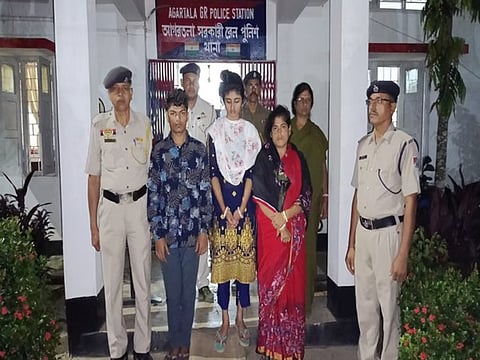  त्रिपुरा: अवैध रूप से भारत में प्रवेश करने के आरोप में अगरतला रेलवे स्टेशन पर तीन बांग्लादेशी नागरिक गिरफ्तार 