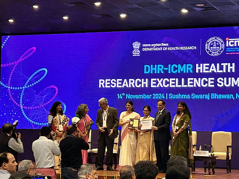 एएमसीएच डिब्रूगढ़ ने डीएचआर-आईसीएमआर स्वास्थ्य अनुसंधान उत्कृष्टता शिखर सम्मेलन 2024 में "सर्वश्रेष्ठ बहुविषयक अनुसंधान इकाई" पुरस्कार जीता