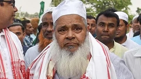 हिंदुओं पर हमलों के मामले में केंद्र को बांग्लादेश से बात करने का निर्देश दें: सांसद बदरुद्दीन अजमल ने राष्ट्रपति से कहा
