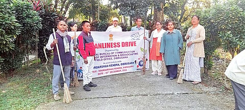 सीबीसी डिब्रूगढ़ ने "स्वच्छता ही सेवा" पहल के तहत सफाई और वृक्षारोपण अभियान का आयोजन किया