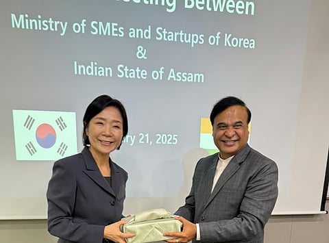 असम के मुख्यमंत्री हिमंत बिस्वा सरमा ने सियोल में सेमीकंडक्टर उद्योग के प्रमुख खिलाड़ियों के साथ बातचीत की