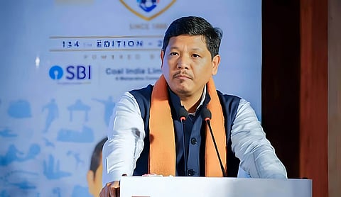 2027 तक भारत का सबसे बड़ा फुटबॉल स्टेडियम और 50 कृत्रिम टर्फ बनाए जाएंगे: कॉनराड