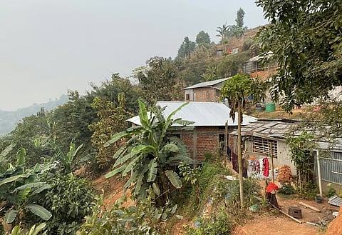 असम: हज़ारों भूस्वामियों ने सरकारी ज़मीन पर घर बना लिए