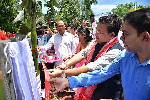 सीईएम प्रमोद बोरो ने सीआईटी-कोकराझार में बोडोफा यूएन ब्रह्मा की प्रतिमा की आधारशिला रखी