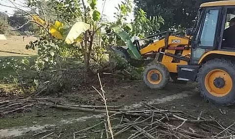 असम: रेंगमा रिजर्व फॉरेस्ट में बेदखली अभियान जारी