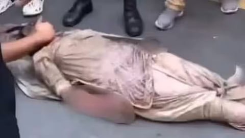 नेपाल के पूर्व प्रधानमंत्री झालानाथ खनल की पत्नी को जिंदा जलाया गया