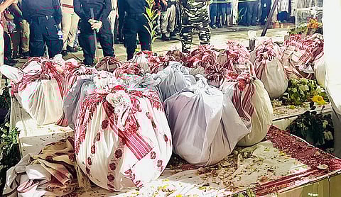 असम: गायक जुबीन गर्ग की अस्थियाँ सुरक्षित रखी गईं