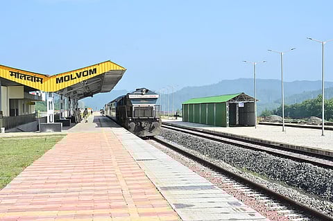 एनएफआर ने नागालैंड को पहली बार सीमेंट रेक पहुँचाया, एक बड़ी उपलब्धि