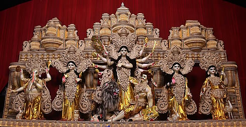 असम: वैदिक अनुष्ठानों, भक्तिपूर्ण प्रार्थनाओं और भक्ति के साथ आज महाअष्टमी