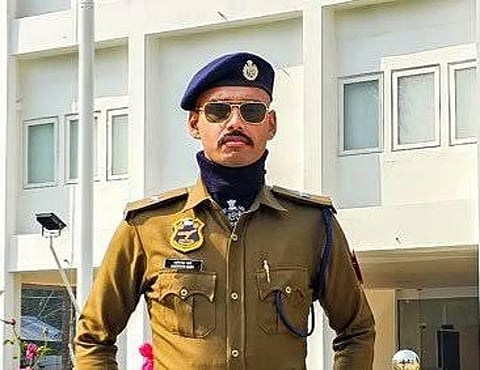 असम: डीएसपी संदीपन गर्ग जुबीन गर्ग की मौत की जारी जाँच में सीआईडी ​​के सामने पेश हुए