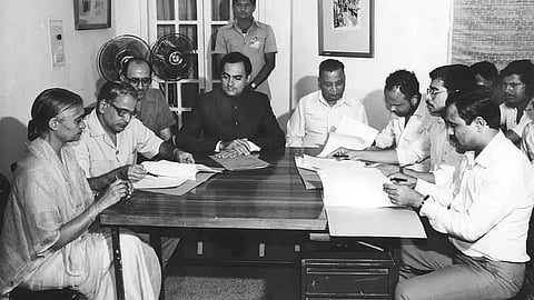 असम समझौते के निर्वासन खंड: उच्च न्यायालय द्वारा जनहित याचिका का निपटारा , इंतजार उच्चतम न्यायालय के फैसले का
