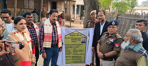 मानकचर : मनरेगा के तहत भूमि समतलीकरण का काम शुरू