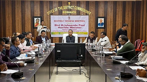 कृष्णेंदु पॉल ने बिश्वनाथ जिले में जिला स्तरीय समीक्षा बैठक में लिया भाग