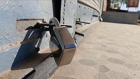 मणिपुर के तुइबोंग में रातभर हिंसक झड़पें से तनाव, चुराचांदपुर बंद के आदेश