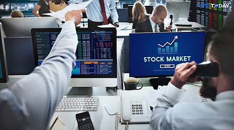 Top-Performing Stocks Set for Big Earnings Despite Market Slump 