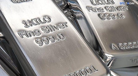 Silver ETFs Outpace Gold, Delivering Triple-Digit Gains: What’s Next? 
