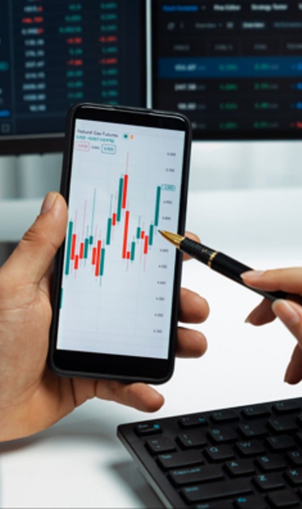 Banking Stocks Set the Market Direction