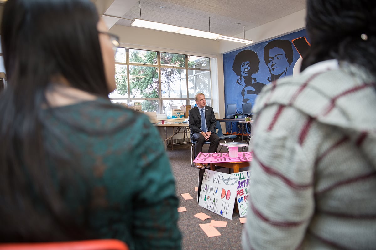 South Seattle Students Speak to Mayor about Youth ORCA Program Expansion