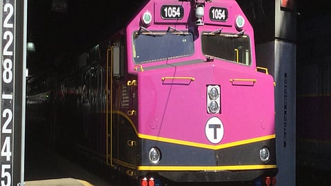 picture of an MBTA commuter rail train