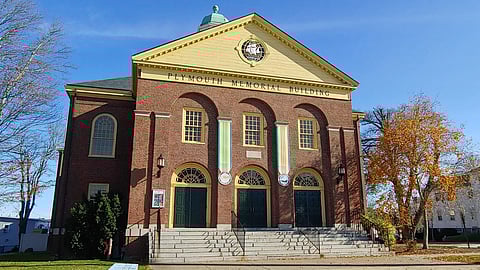 Plymouth Select Board discusses a proposal to make the Philharmonic a resident orchestra at Memorial Hall.