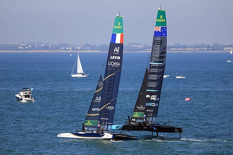 Black Foils in action