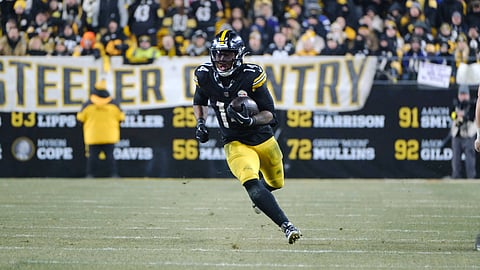 Kenneth Gainwel of Pittsburgh Steelers