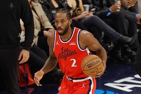 Kawhi Leonard in action with Los Angeles Clippers