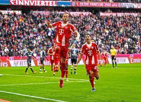Harry Kane celebrates his goal against Eintracht Frankfurt 